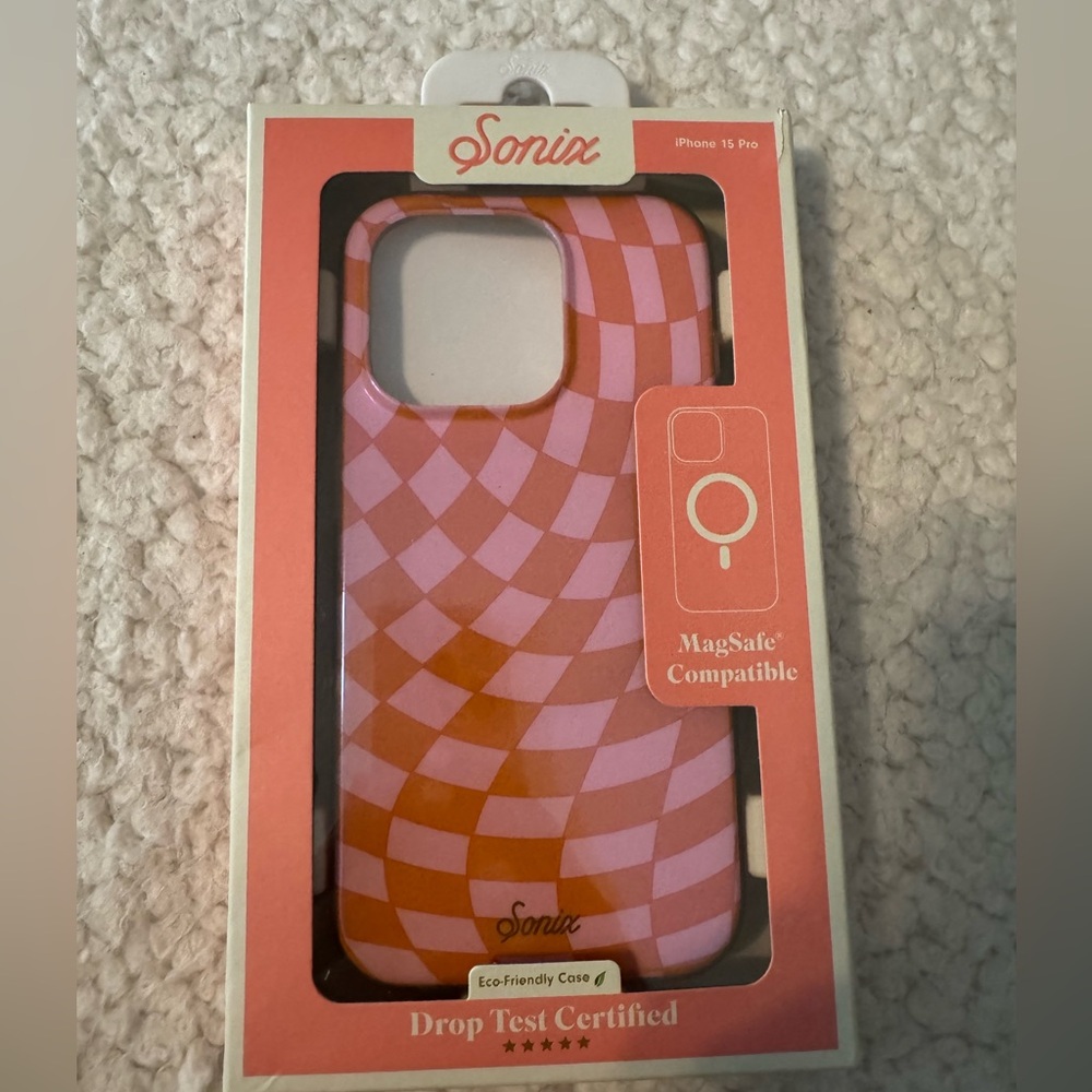 iPhone 15 pro sonix case